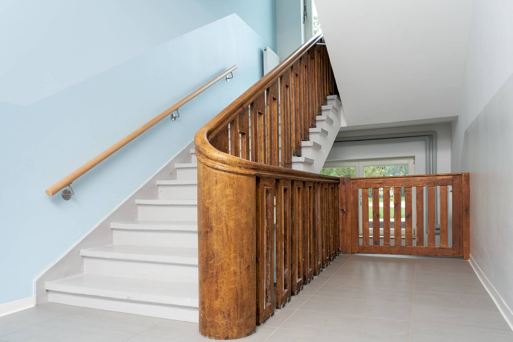 Treppe im sanierten Bestand