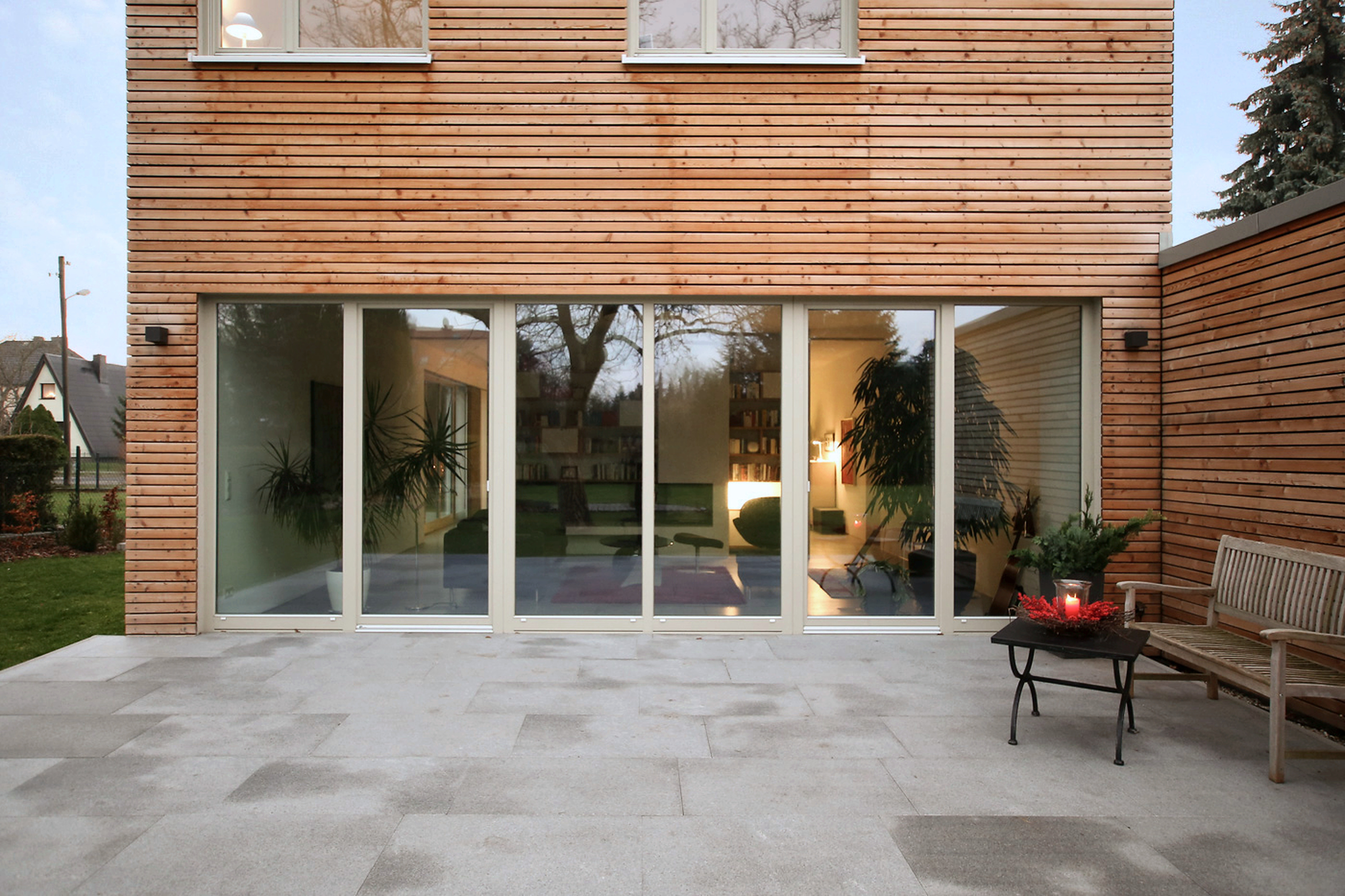 Terrasse / Übergang zwischen Haus und Garten